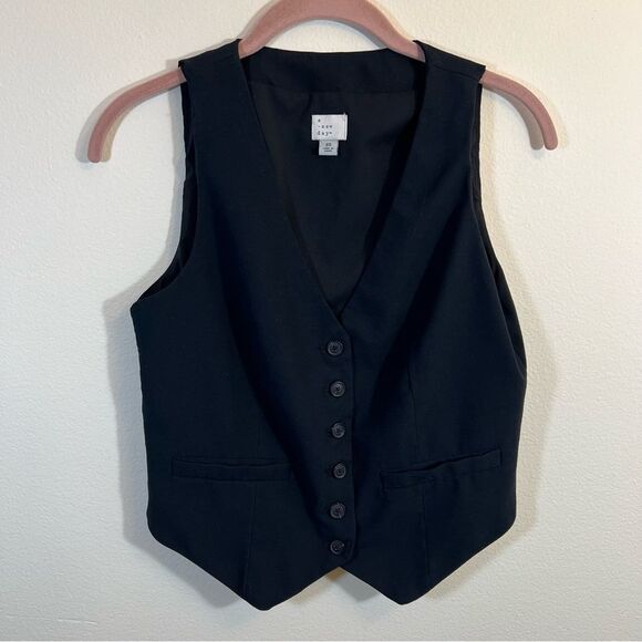✨ A New Day Women’s Black Vest XS - Picture 1 of 8